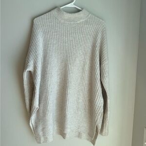 H&M Woman’s Oversized Ribbed Knit Sweater S